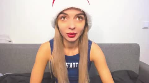 Snapshot of ellen_flow chatting on December 20, 9:11 am ellen_flow online show from December 20, 9:11 am