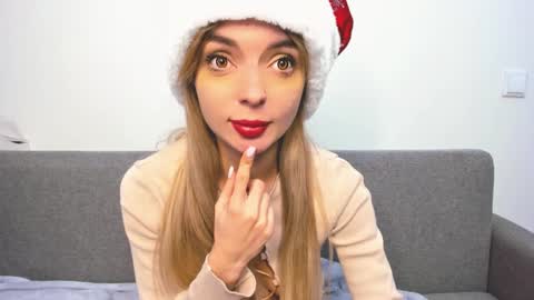 Snapshot of ellen_flow chatting on December 21, 11:11 am ellen_flow online show from December 21, 11:11 am