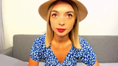 Snapshot of ellen_flow chatting on September 20, 11:22 am ellen_flow online show from September 20, 11:22 am