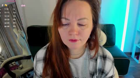 elli_anderson online show from March 3, 1:56 am