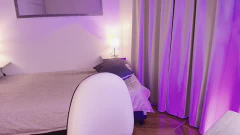 elli_snow online show from January 8, 3:42 am