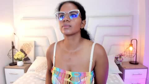  Ellie   online show from January 22, 3:07 pm