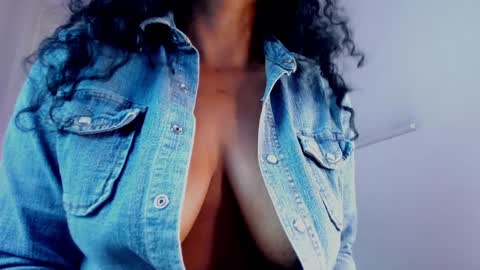  Ellie   online show from January 30, 3:29 pm