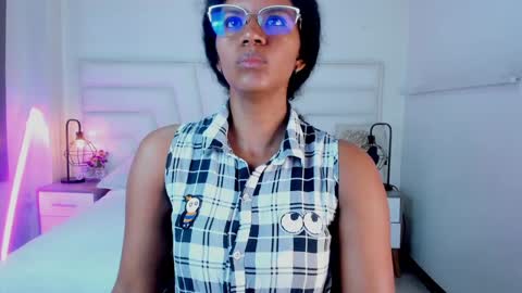  Ellie   online show from January 31, 12:07 pm