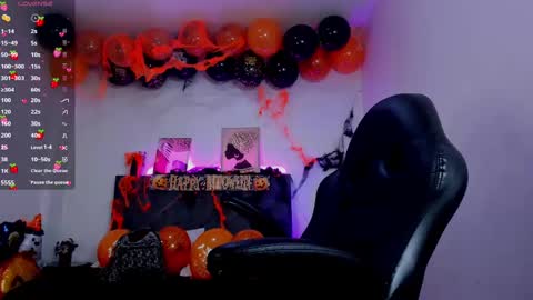  Ellie   online show from October 24, 12:01 pm