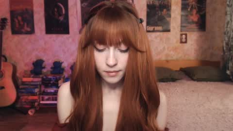 Snapshot of ellie_friendly chatting on September 15, 1:11 pm ellie_friendly online show from September 15, 1:11 pm