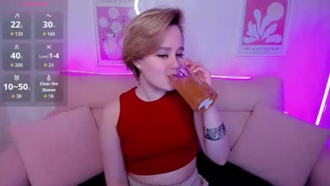 Ellie online show from February 6, 8:29 am