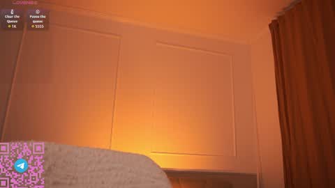Snapshot of ellie_land chatting on June 11, 2:37 pm Lexy online show from June 11, 2:37 pm