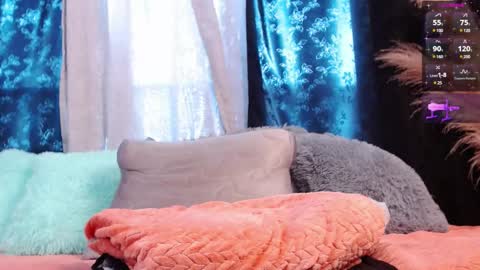 Ellie Ramos online show from February 25, 4:53 pm