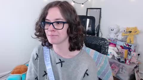 Snapshot of elliecharmful chatting on September 19, 11:49 pm Ellie Charmful online show from September 19, 11:49 pm