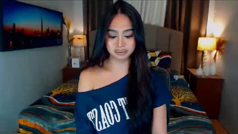 Snapshot of elliecummers chatting on December 26, 9:15 pm ellie online show from December 26, 9:15 pm