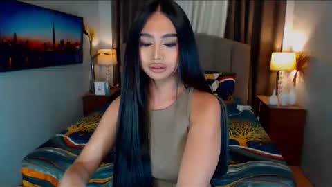 Snapshot of elliecummers chatting on December 30, 9:29 pm ellie online show from December 30, 9:29 pm