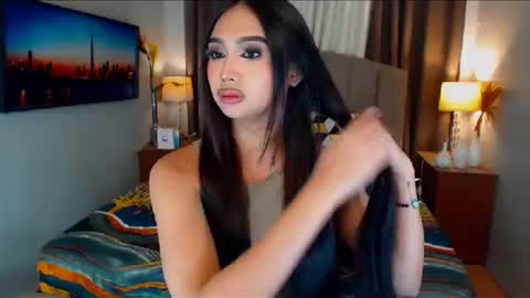 Snapshot of elliecummers chatting on January 5, 4:59 pm ellie online show from January 5, 4:59 pm