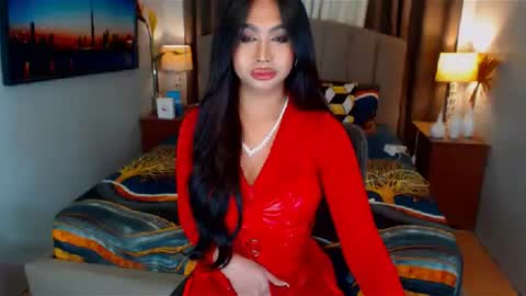 Snapshot of elliecummers chatting on January 14, 12:43 am ellie online show from January 14, 12:43 am