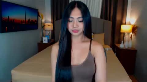 Snapshot of elliecummers chatting on January 18, 3:27 pm ellie online show from January 18, 3:27 pm