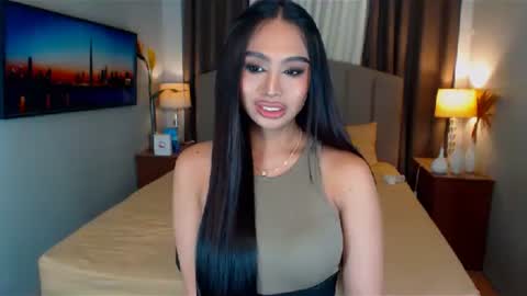 Snapshot of elliecummers chatting on January 28, 8:26 pm ellie online show from January 28, 8:26 pm