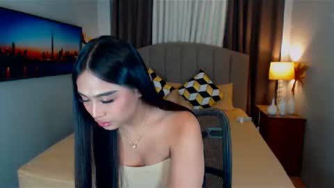 Snapshot of elliecummers chatting on January 30, 8:53 pm ellie online show from January 30, 8:53 pm