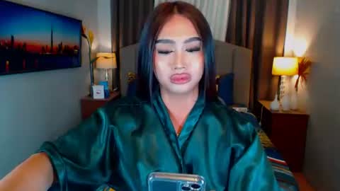 Snapshot of elliecummers chatting on February 27, 11:04 pm ellie online show from February 27, 11:04 pm