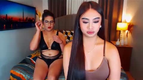 Snapshot of elliecummers chatting on March 6, 8:19 am ellie online show from March 6, 8:19 am