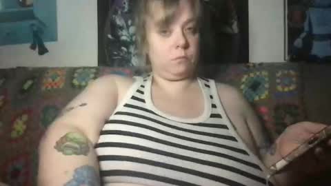 Ellie Louise online show from December 1, 2:16 am