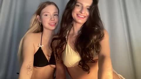 Snapshot of elliemore chatting on November 13, 7:13 pm Elizabeth or you can call me Ellie online show from November 13, 7:13 pm