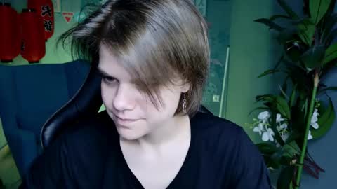 elliemurler online show from October 1, 9:26 am