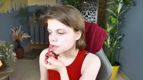 elliemurler online show from November 2, 9:11 am