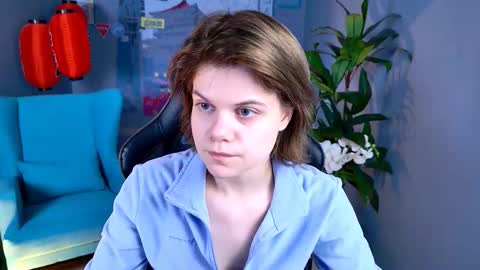 elliemurler online show from November 9, 9:07 am