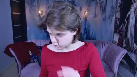 elliemurler online show from November 16, 9:04 am