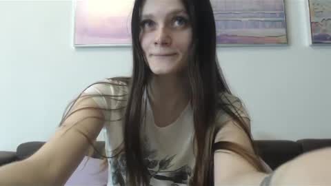 Snapshot of elliewalkersdreamgirl chatting on January 16, 7:10 pm Effie1818 online show from January 16, 7:10 pm