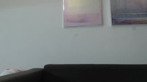 Snapshot of elliewalkersdreamgirl chatting on February 16, 11:48 pm Effie1818 online show from February 16, 11:48 pm