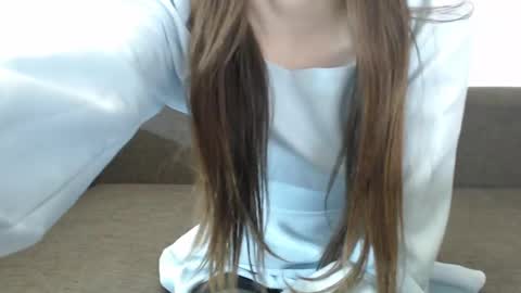 Snapshot of elliewalkersdreamgirl chatting on February 23, 10:09 pm Effie1818 online show from February 23, 10:09 pm