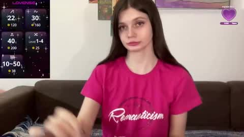 Snapshot of elliewalkersdreamgirl chatting on March 5, 5:08 pm Effie1818 online show from March 5, 5:08 pm