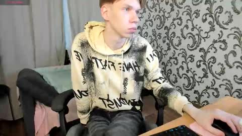 elliot_mars_ online show from October 14, 12:17 pm