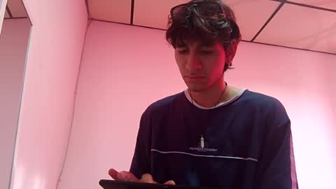 Snapshot of elliotazert chatting on July 17, 9:41 pm elliotazert online show from July 17, 9:41 pm