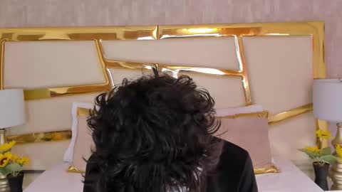 elliotvolkov online show from December 17, 3:07 pm