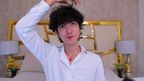 elliotvolkov online show from December 20, 3:08 pm