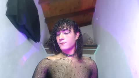 Snapshot of ellis_flowers chatting on July 23, 1:58 am . online show from July 23, 1:58 am
