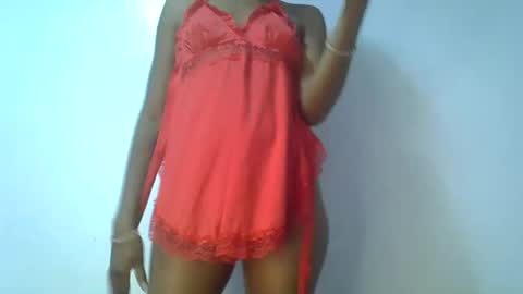 Snapshot of elllanna chatting on March 8, 10:13 pm elllanna online show from March 8, 10:13 pm