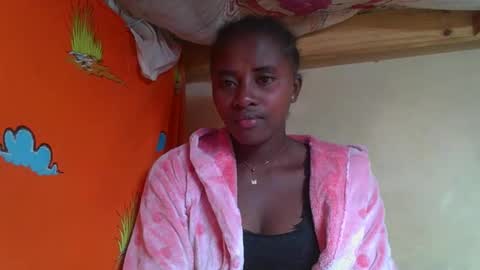 Snapshot of ellodi chatting on May 16, 1:02 am Ellodi online show from May 16, 1:02 am