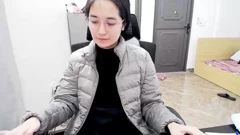 ellsa9x online show from February 10, 8:07 am