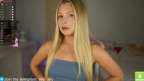 Snapshot of elly_ary chatting on September 15, 5:13 pm elly_ary online show from September 15, 5:13 pm