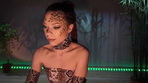 Snapshot of elly_fry chatting on January 24, 8:43 pm Art Place online show from January 24, 8:43 pm