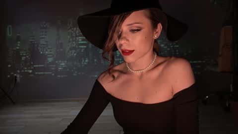 Snapshot of elly_fry chatting on February 15, 7:06 pm Art Place online show from February 15, 7:06 pm