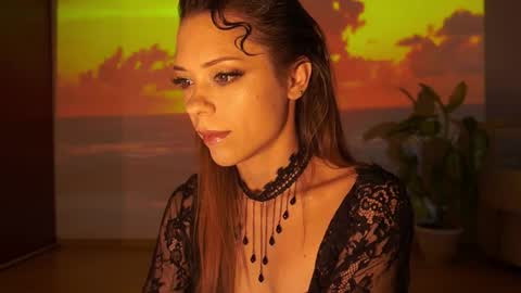 Snapshot of elly_fry chatting on September 27, 7:08 pm Art Place online show from September 27, 7:08 pm