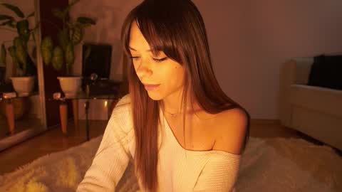 Snapshot of elly_fry chatting on October 11, 5:33 pm Art Place online show from October 11, 5:33 pm