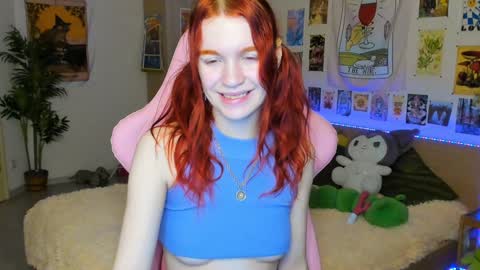 Elly     Fansly  online show from December 2, 6:20 am