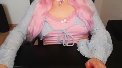 Elly online show from April 3, 6:33 am