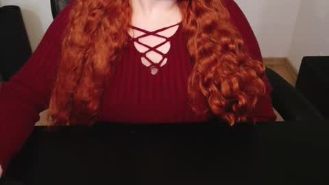 Elly online show from April 22, 5:58 pm