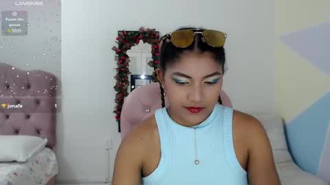 Elly online show from December 17, 3:06 am